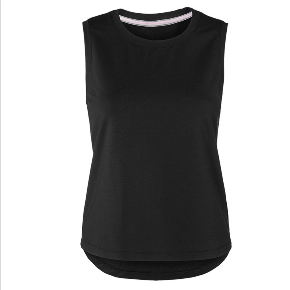 Cabi center easy tank NWT